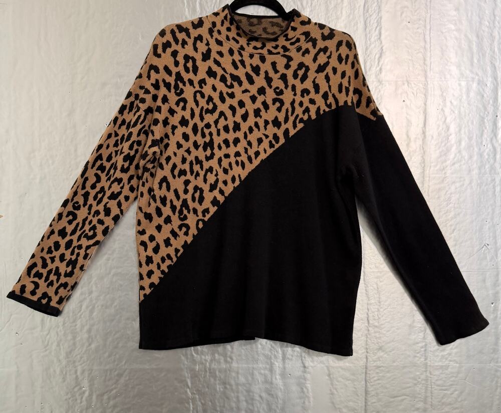 NY&C Womenβs XL Leopard Print Black Color block Knit Sweater